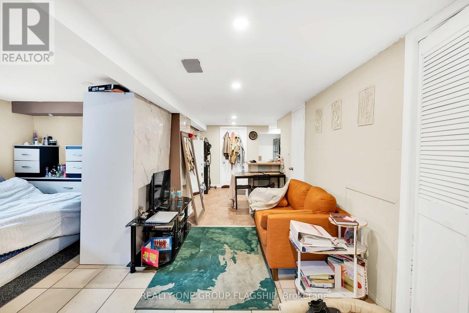 12 Azalea Court, Toronto, Ontario  M9M 1V1 - Photo 35 - W13740370