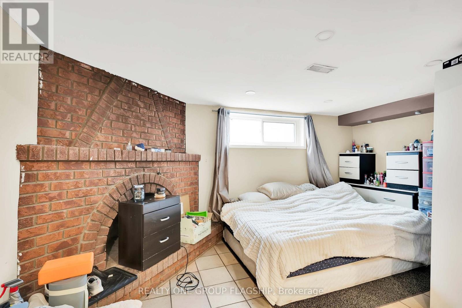 12 Azalea Court, Toronto, Ontario  M9M 1V1 - Photo 36 - W13740370