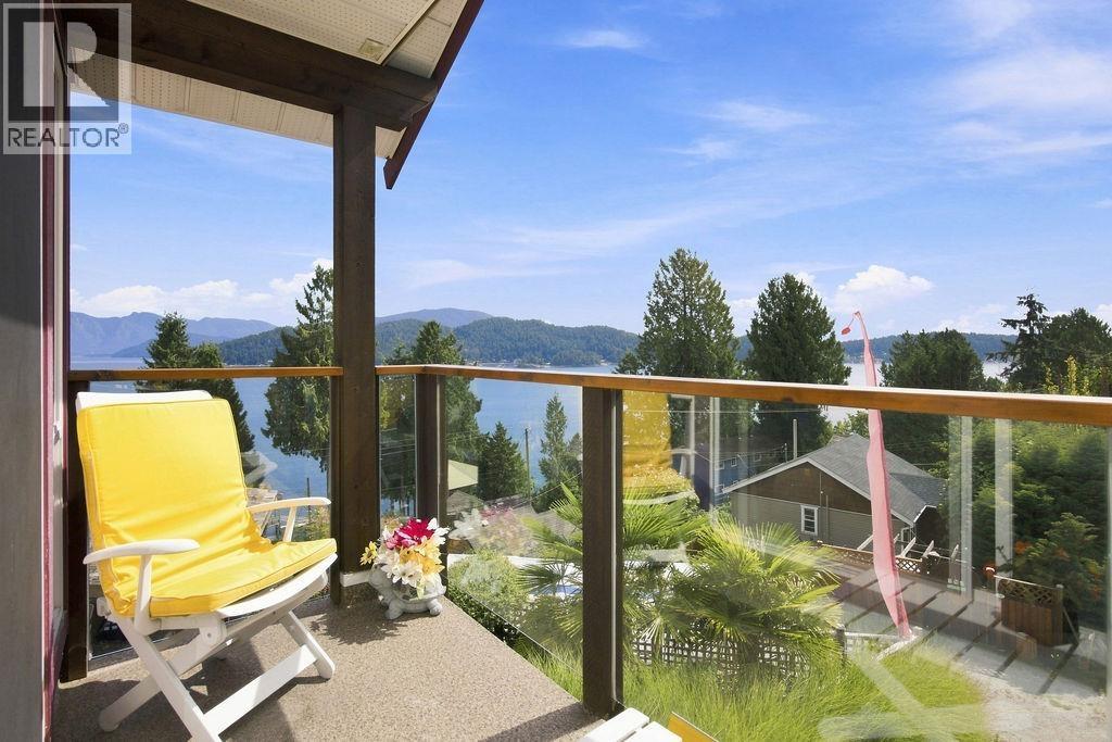 491 Woodland Avenue, Gibsons, British Columbia  V0N 1V1 - Photo 19 - R3160978