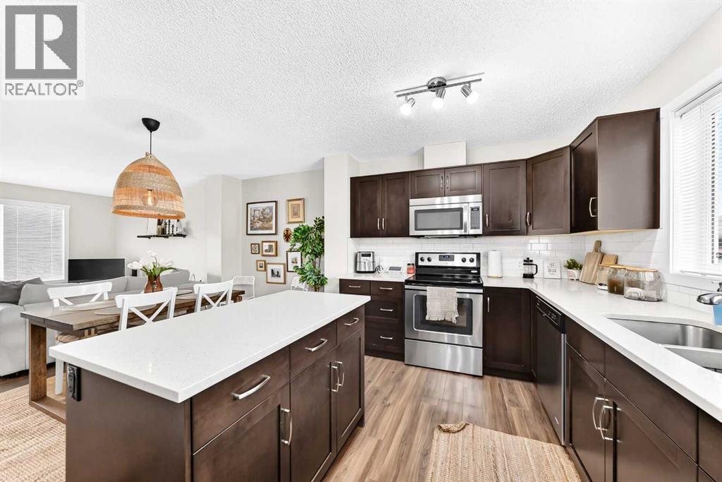 41 Sunvalley Road, Cochrane, Alberta  T4C 0H4 - Photo 9 - A2342105