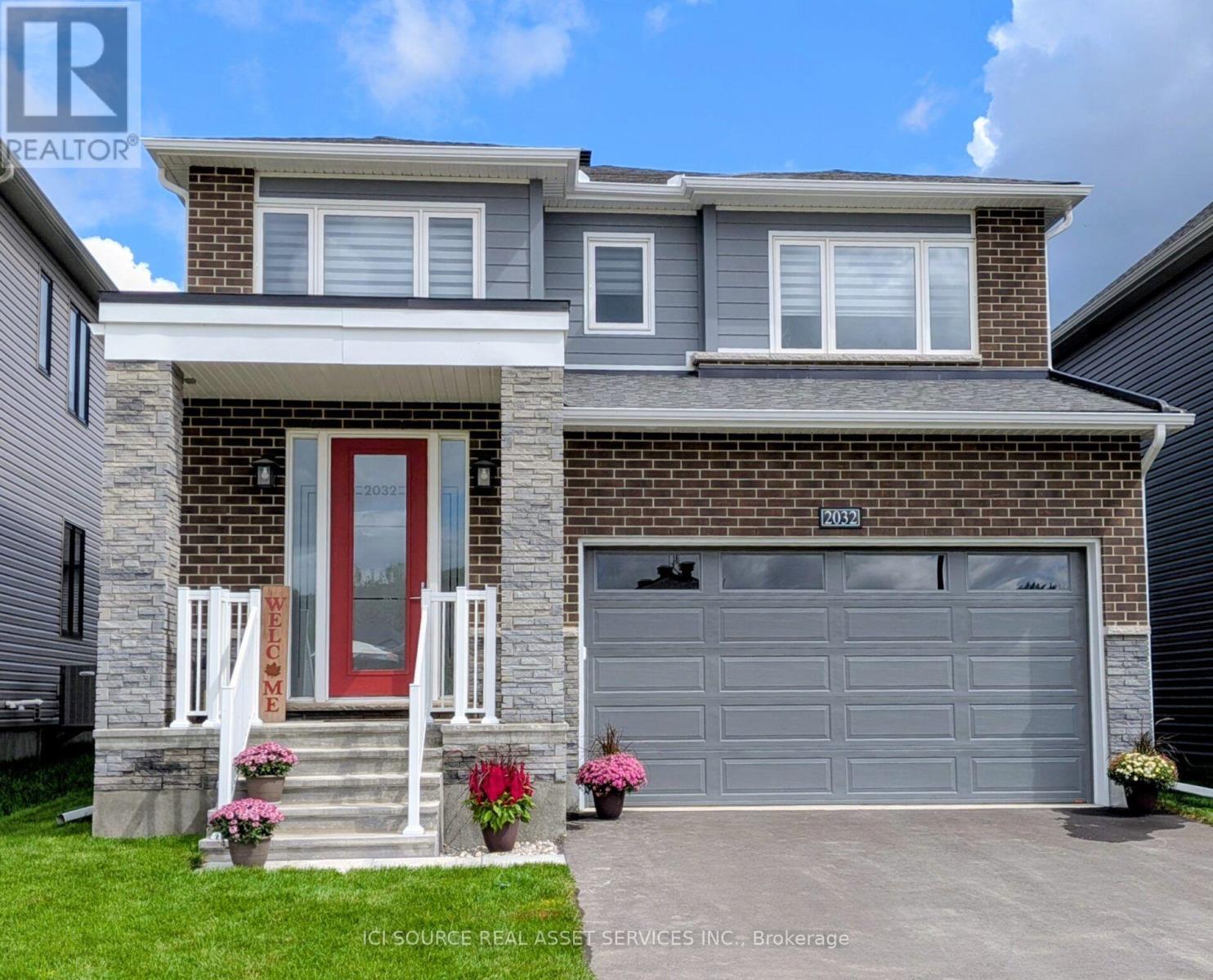 2032 WANDERER AVENUE, Ottawa, Ontario