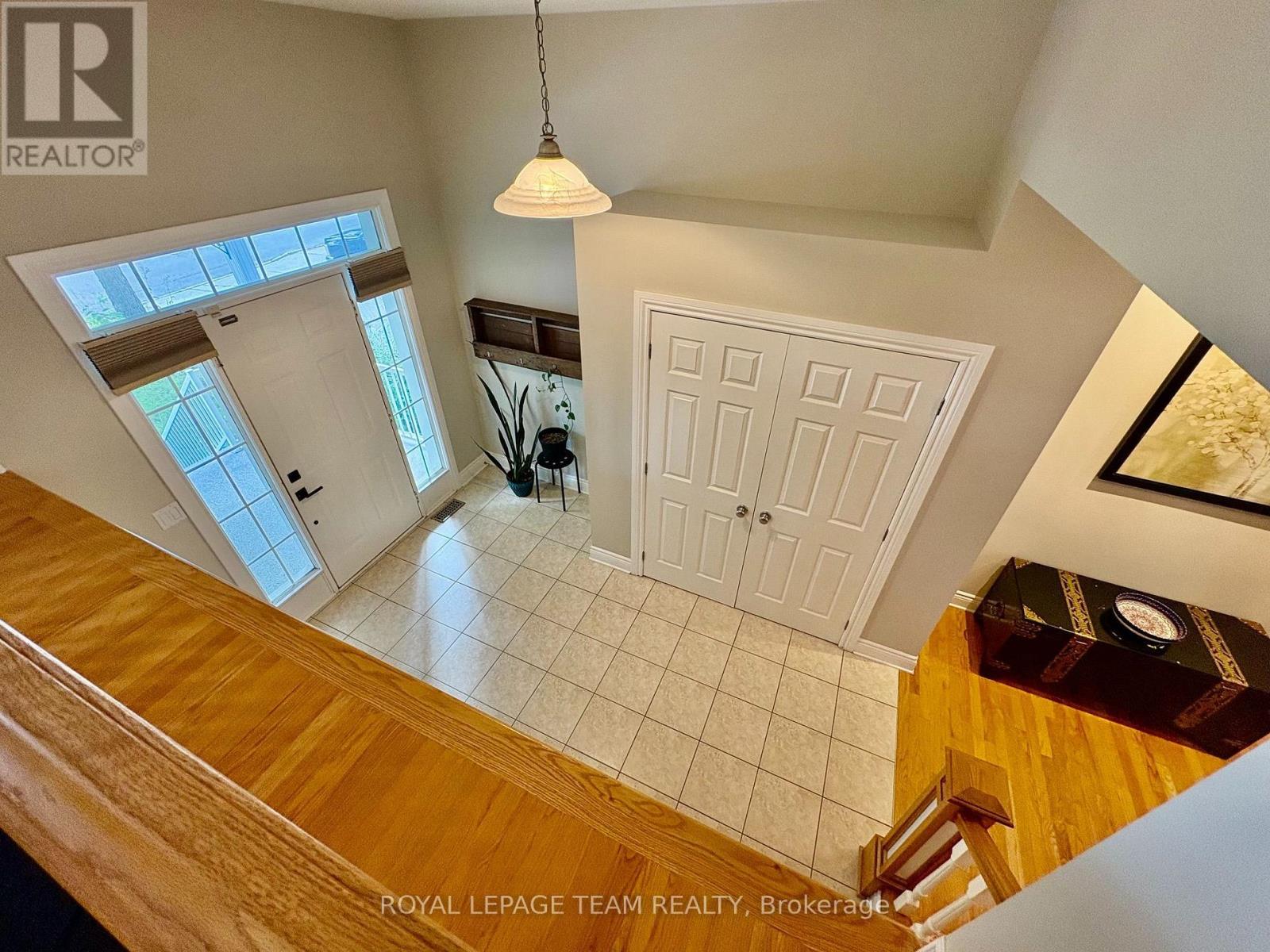 253 Berrigan Drive, Ottawa, Ontario  K2J 5C4 - Photo 4 - X13749372