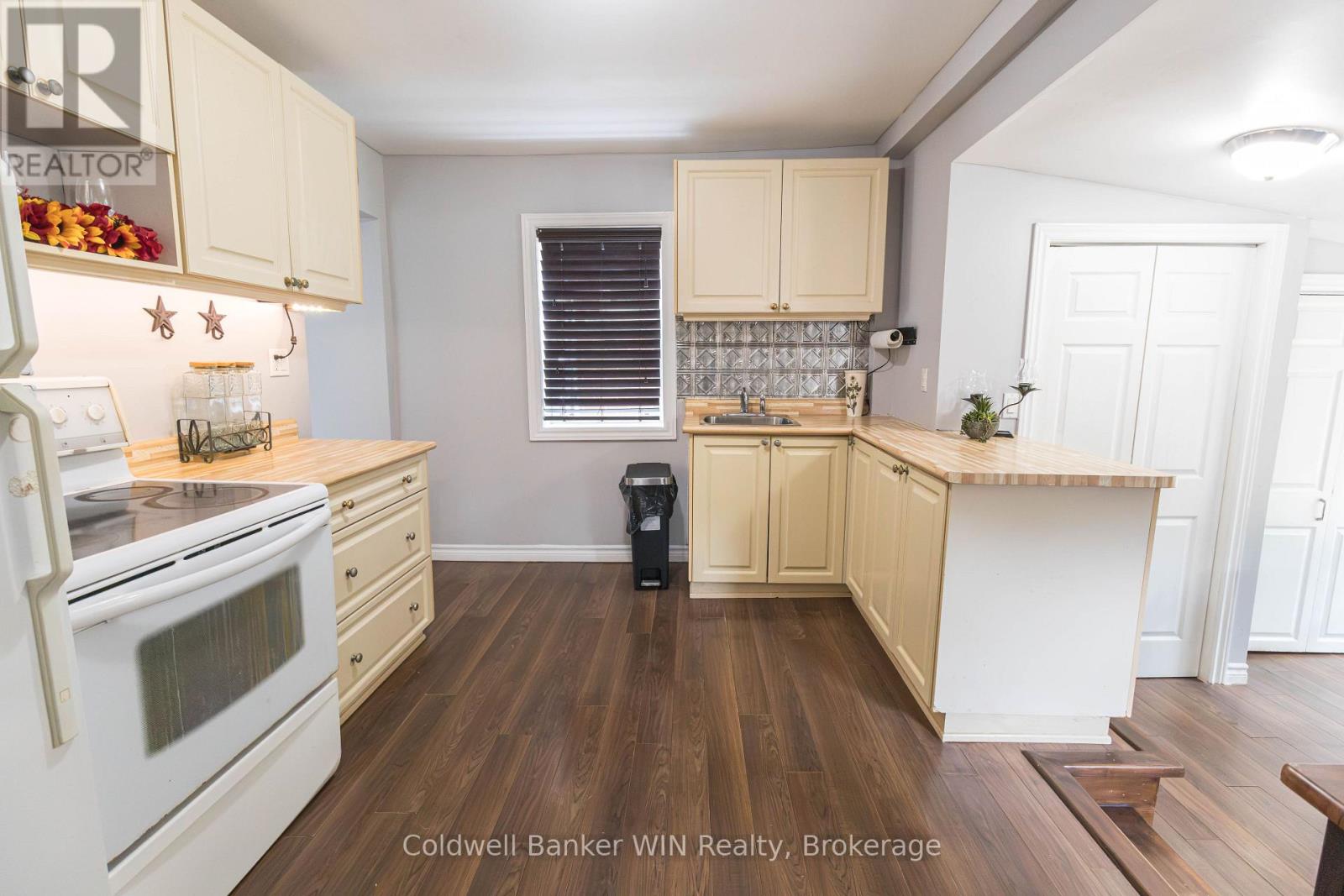 145 Adelaide Street S, Wellington North, Ontario  N0G 1A0 - Photo 11 - X13749356