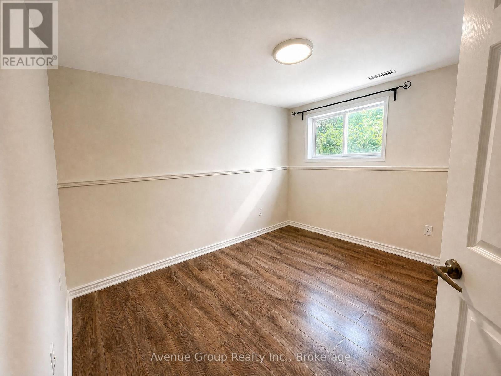 Lower - 54 Leggott Avenue, Barrie, Ontario  L4N 8A9 - Photo 16 - S13748074