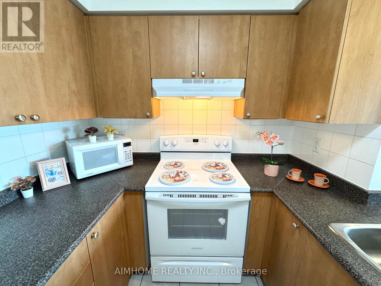 607 - 5500 Yonge Street, Toronto, Ontario  M2N 7L1 - Photo 10 - C13748714