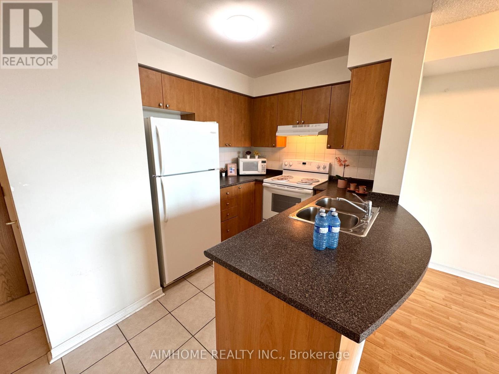 607 - 5500 Yonge Street, Toronto, Ontario  M2N 7L1 - Photo 9 - C13748714