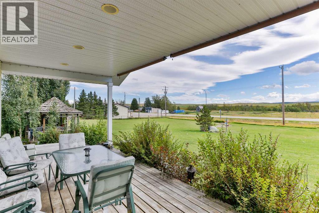 15 Gold Avenue N, Mountain View, Alberta  T0K 1N0 - Photo 4 - A2342452