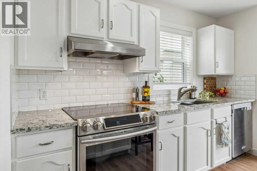 42 Douglas Glen Circle SE, Calgary, Alberta  T2Z 3T3 - Photo 10 - A2336518