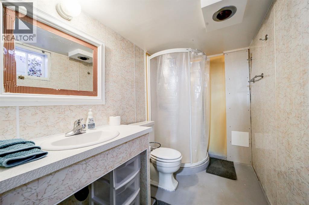 2702 216street, Bellevue, Alberta T0K 0C0 - Photo 35 - A2295017
