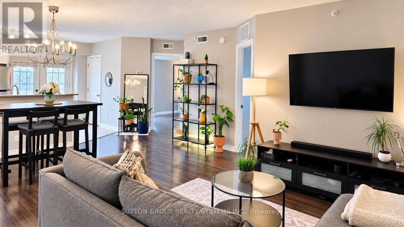 301 - 4005 Kilmer Drive, Burlington, Ontario  L7M 4M2 - Photo 2 - W13739534