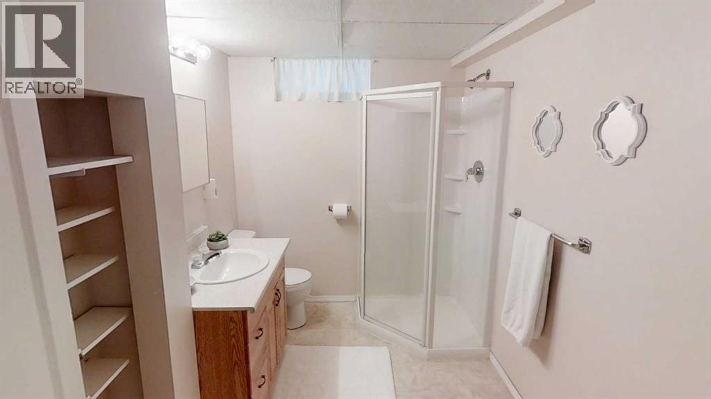 3 Kings Crescent S, Lethbridge, Alberta  T1K 5G4 - Photo 22 - A2342713