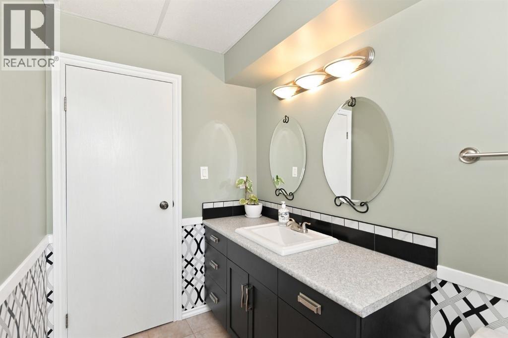 6802 42a Avenue, Camrose, Alberta T4V 3S4 - Photo 25 - A2342339