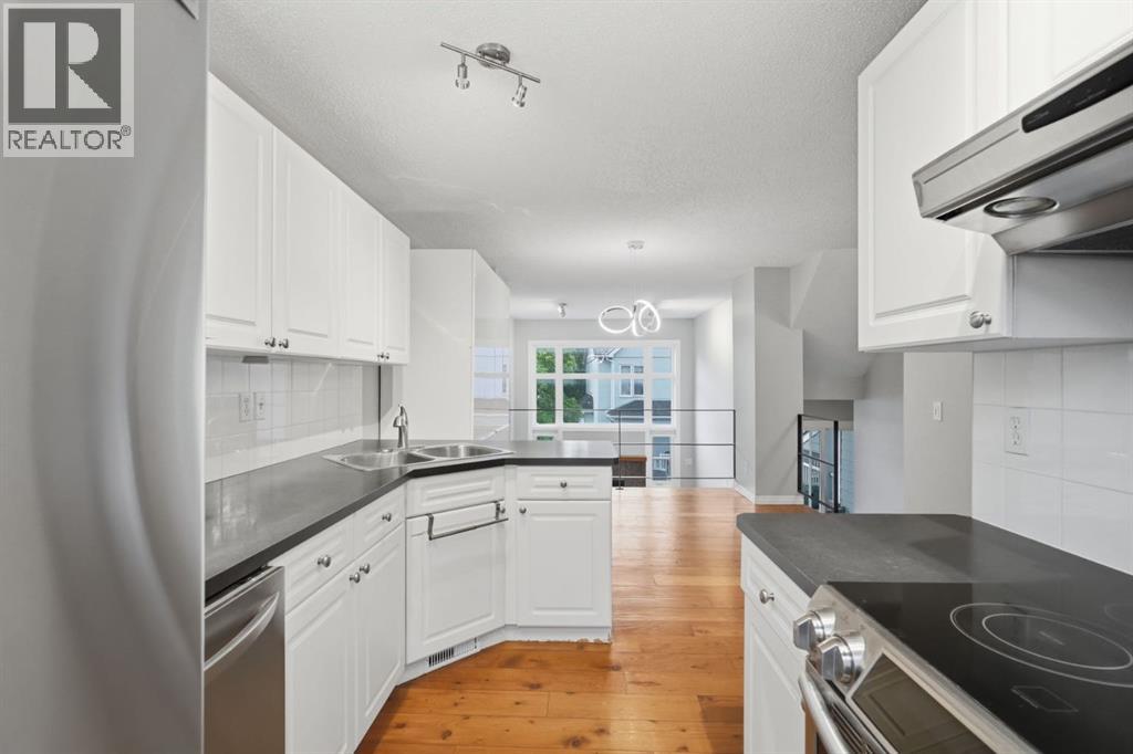 106 Inglewood Point Se, Calgary, Alberta T2G 5K6 - Photo 8 - A2342980