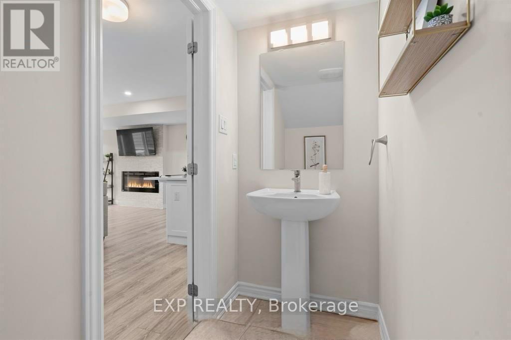 304 Lapland Private, Ottawa, Ontario  K2V 0S2 - Photo 11 - X13749394
