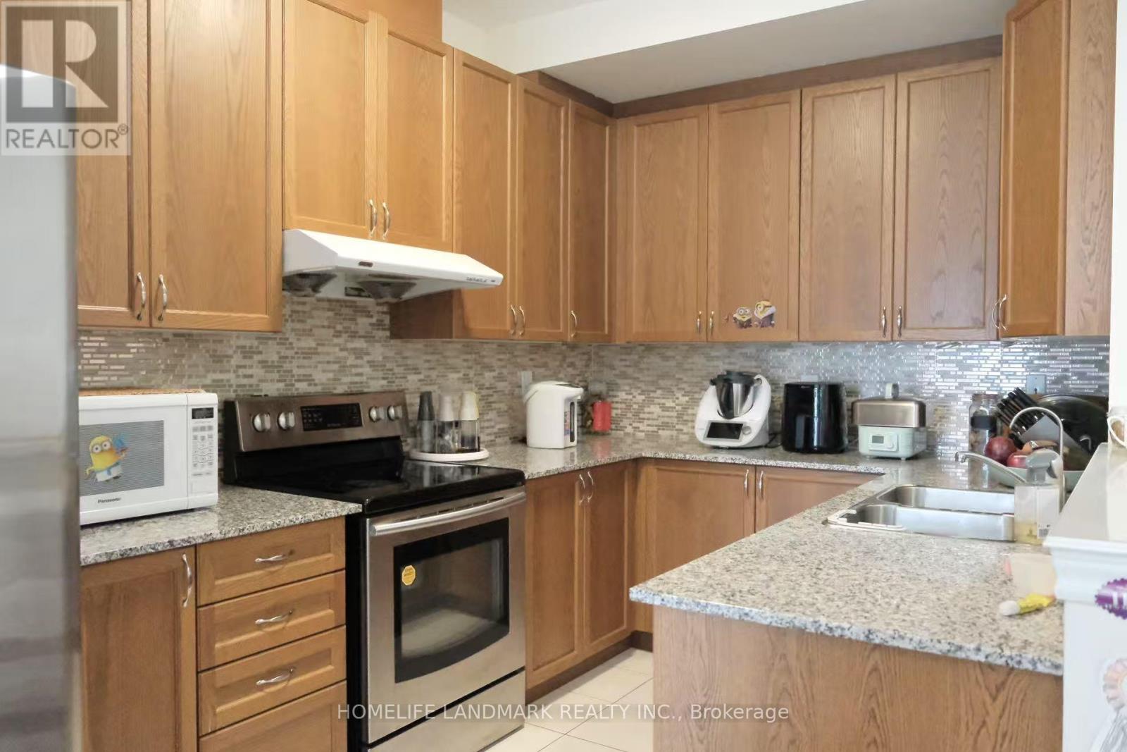220 South Unionville Avenue, Markham, Ontario  L3R 5L3 - Photo 3 - N13749392