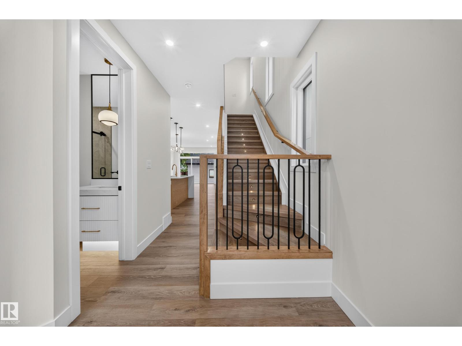 14610 85 Av NW, Edmonton, Alberta  T5R 3Z4 - Photo 4 - E4506328