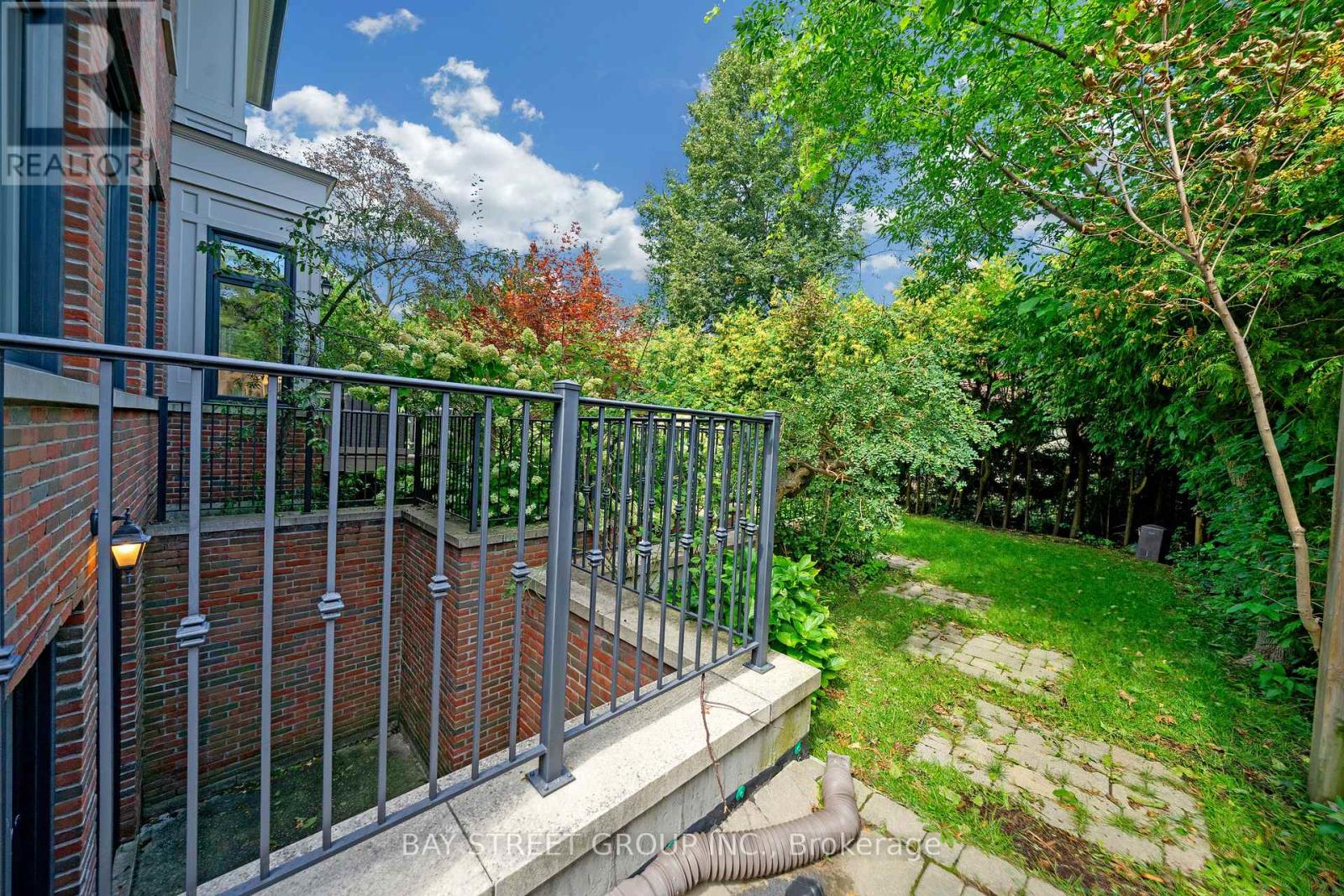 28 Carnwath Crescent, Toronto, Ontario  M2P 1J5 - Photo 39 - C13734748