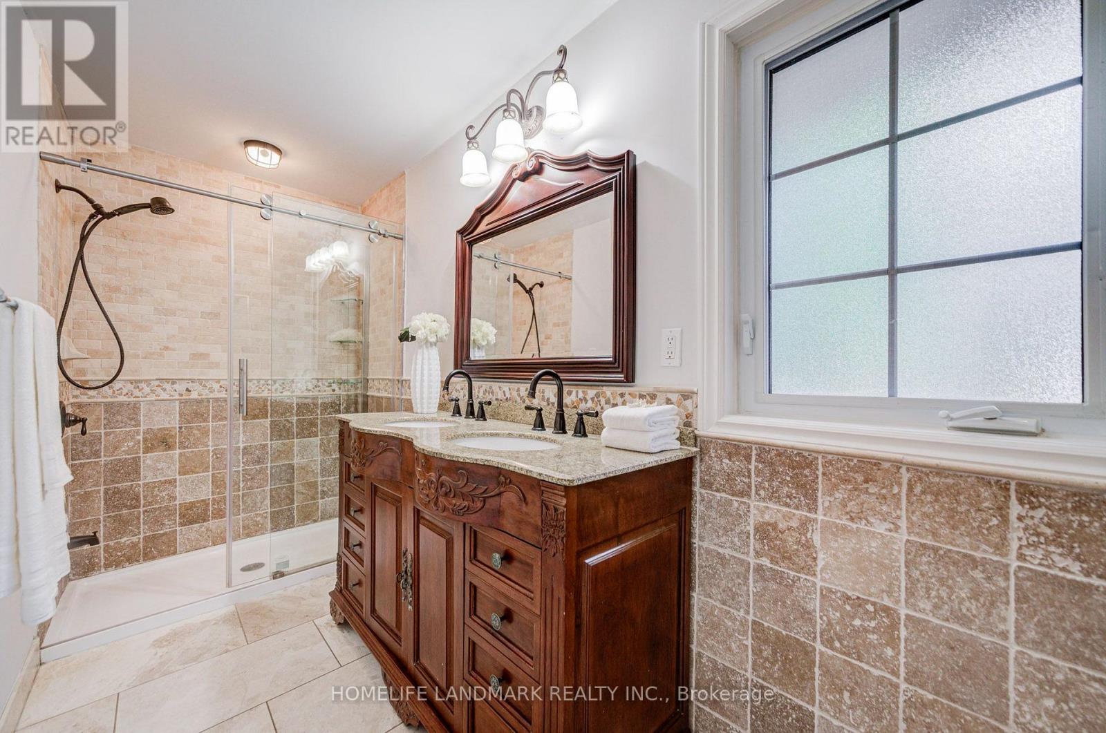 2410 Prince John Boulevard, Mississauga, Ontario  L5K 1S2 - Photo 19 - W13748602