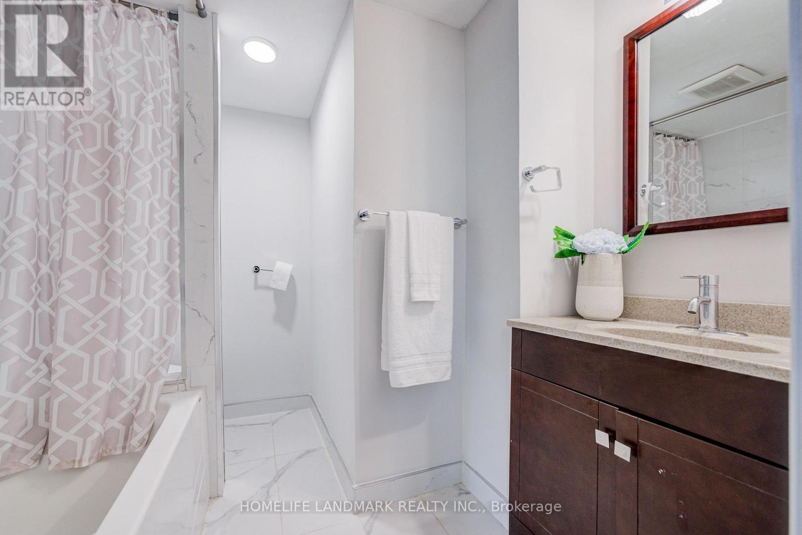 2410 Prince John Boulevard, Mississauga, Ontario  L5K 1S2 - Photo 32 - W13748602