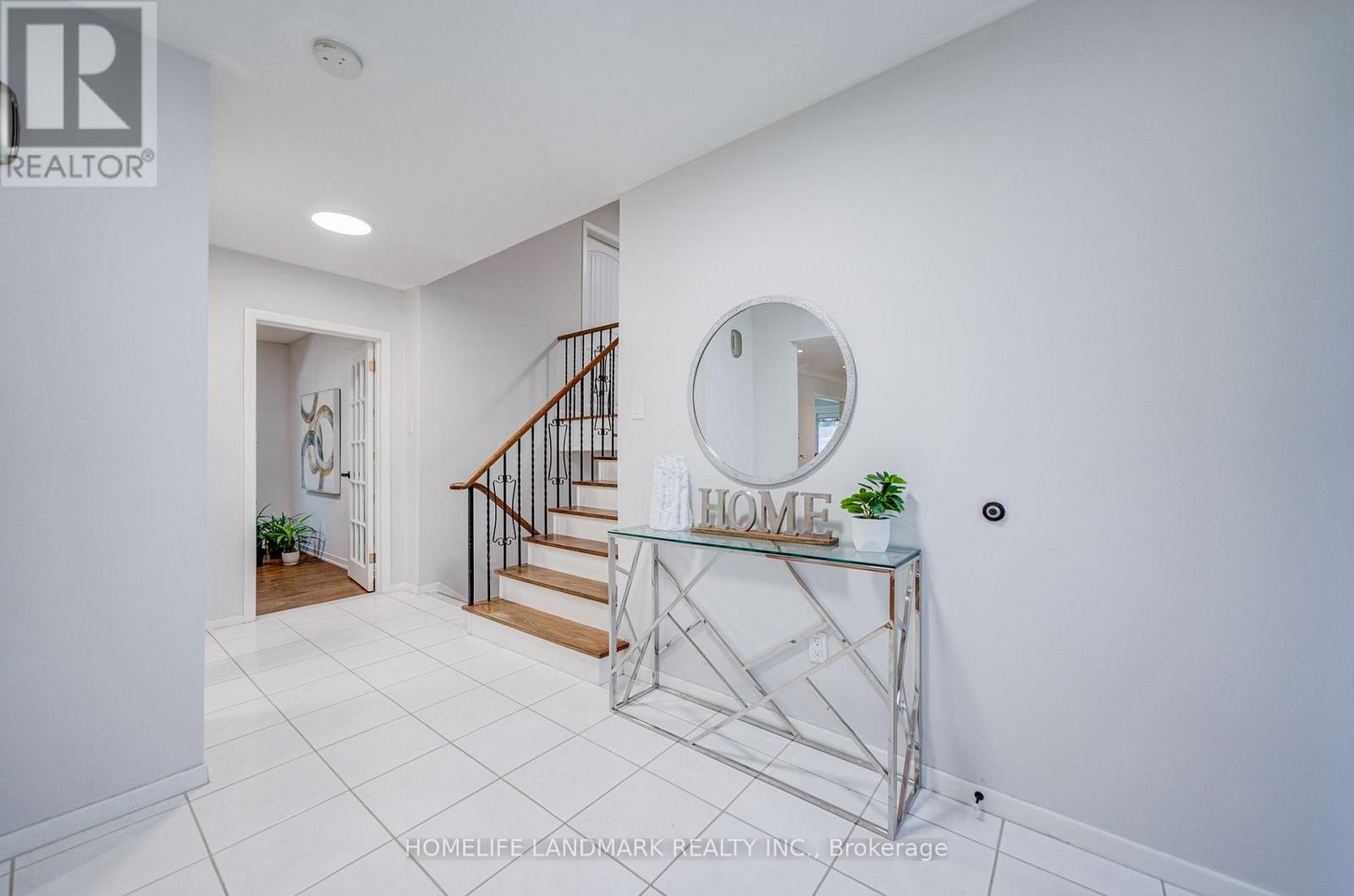 2410 Prince John Boulevard, Mississauga, Ontario  L5K 1S2 - Photo 4 - W13748602