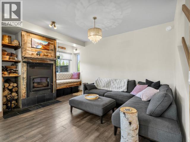 16 ISKOOT CRESCENT photo 16