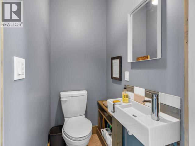 16 ISKOOT CRESCENT photo 18