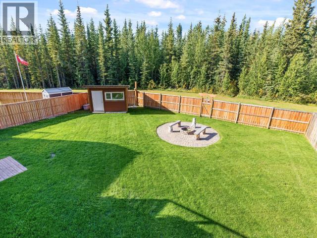 16 ISKOOT CRESCENT photo 39