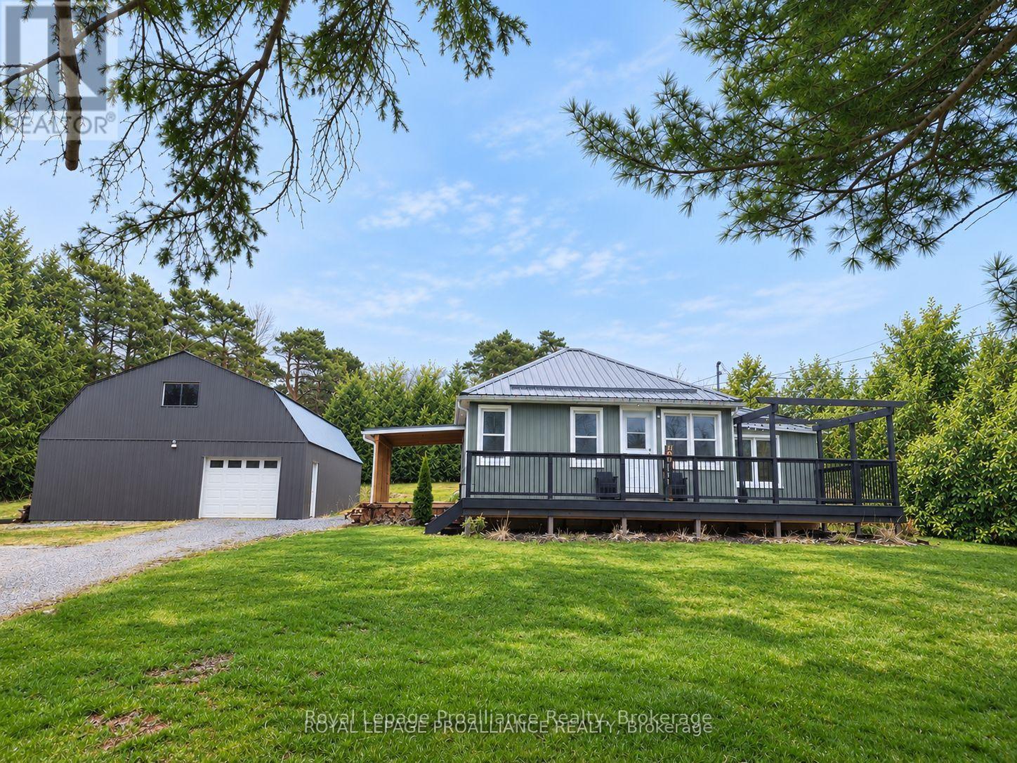 2307 COUNTY RD 3, Prince Edward County, Ontario