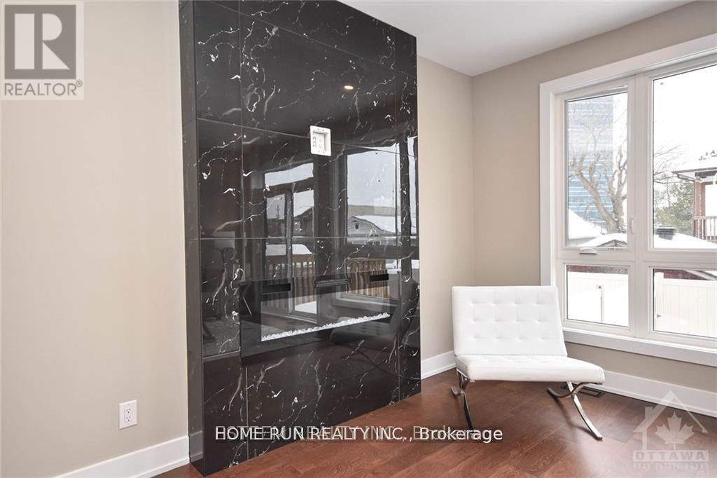 A - 314 Cyr Avenue, Ottawa, Ontario  K1L 7N7 - Photo 13 - X13749418