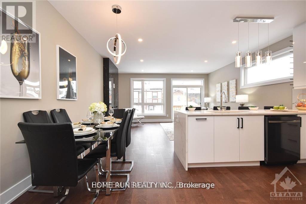 A - 314 Cyr Avenue, Ottawa, Ontario  K1L 7N7 - Photo 4 - X13749418