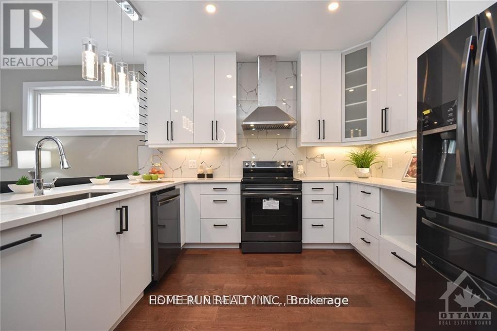 A - 314 Cyr Avenue, Ottawa, Ontario  K1L 7N7 - Photo 8 - X13749418
