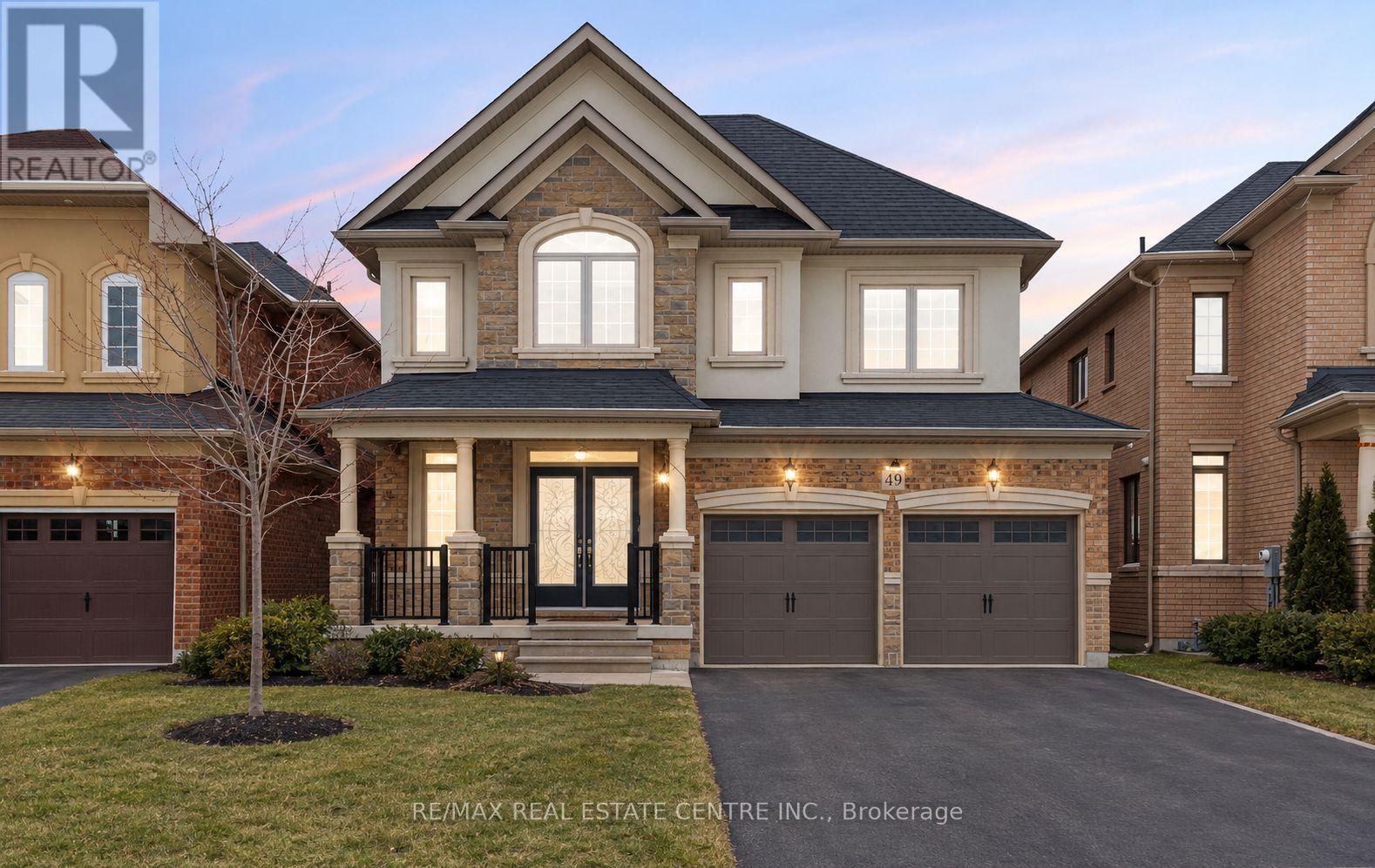 49 Bucksaw Street, Brampton, Ontario  L7A 4R3 - Photo 2 - W13749410