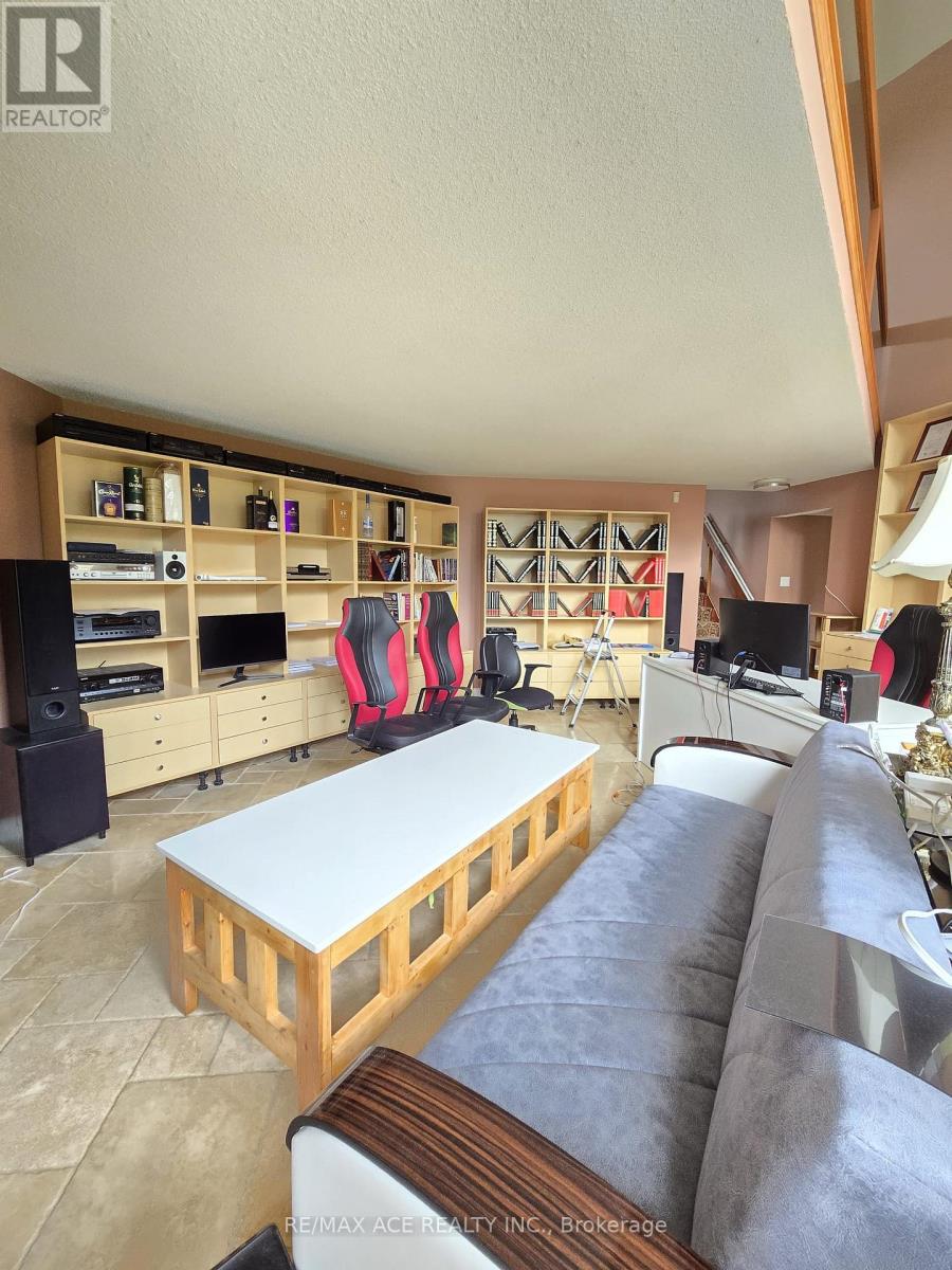 Lower - 5 Island Court, Whitchurch-Stouffville, Ontario  L4A 2Y2 - Photo 11 - N13727972