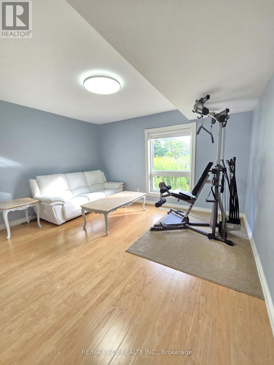 Lower - 5 Island Court, Whitchurch-Stouffville, Ontario  L4A 2Y2 - Photo 2 - N13727972
