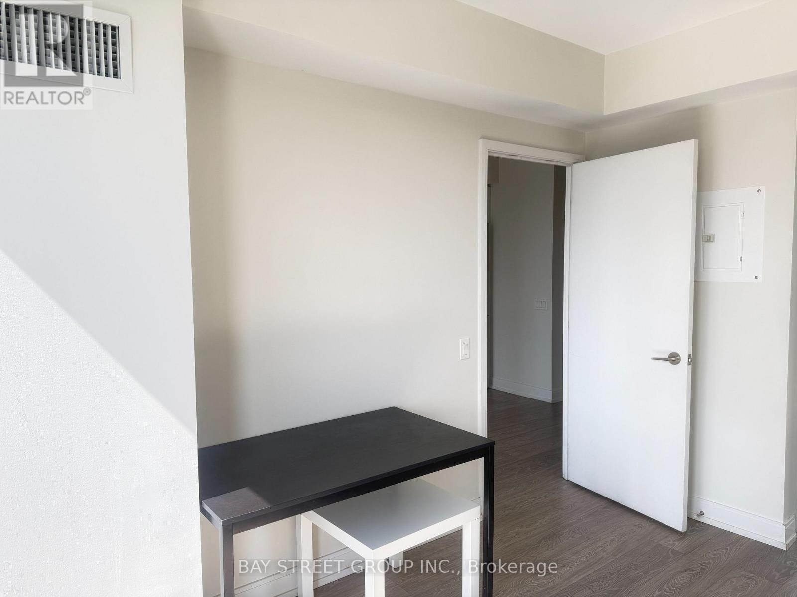 1907 - 181 Dundas Street E, Toronto, Ontario  M5A 0N5 - Photo 9 - C13749434