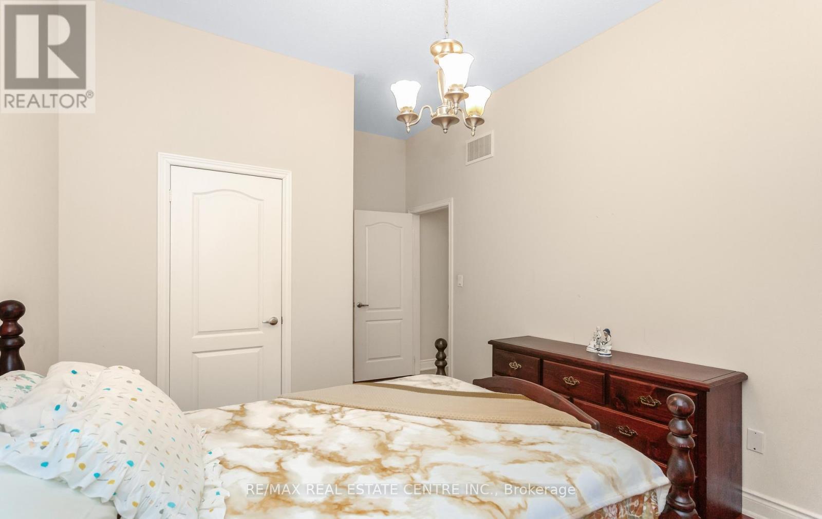 15 Concorde Drive, Brampton, Ontario  L6P 1V3 - Photo 40 - W13749420