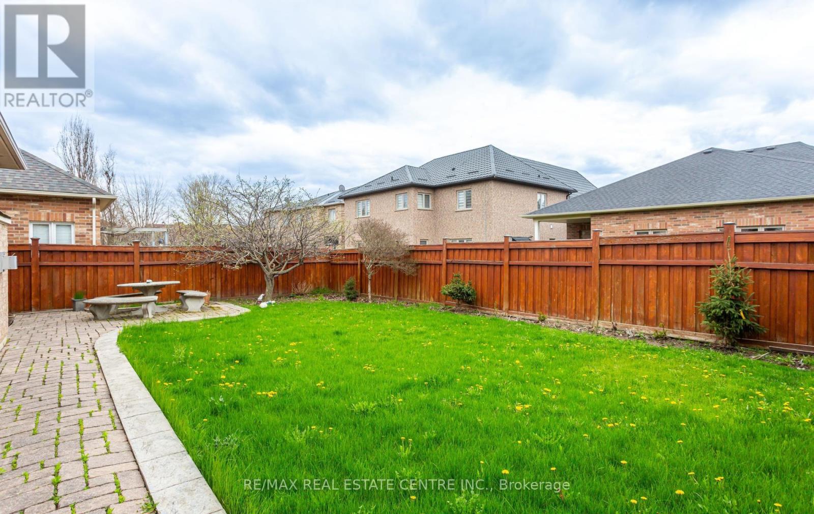 15 Concorde Drive, Brampton, Ontario  L6P 1V3 - Photo 48 - W13749420