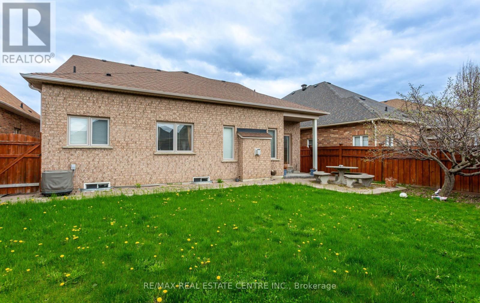 15 Concorde Drive, Brampton, Ontario  L6P 1V3 - Photo 49 - W13749420