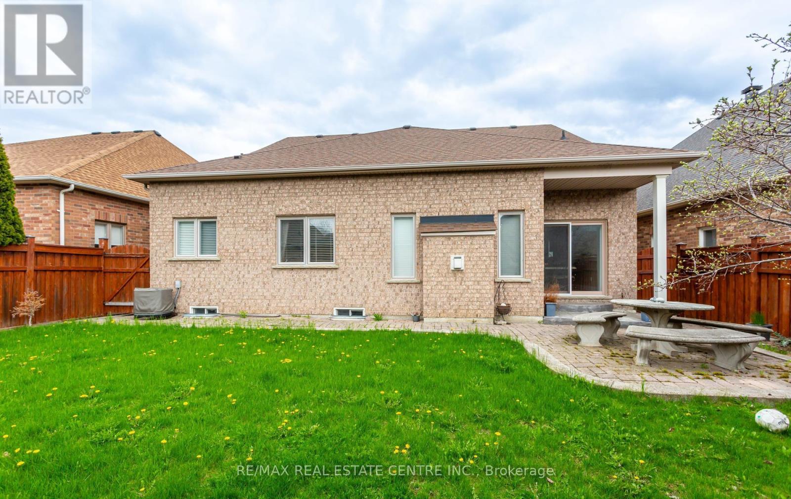 15 Concorde Drive, Brampton, Ontario  L6P 1V3 - Photo 50 - W13749420