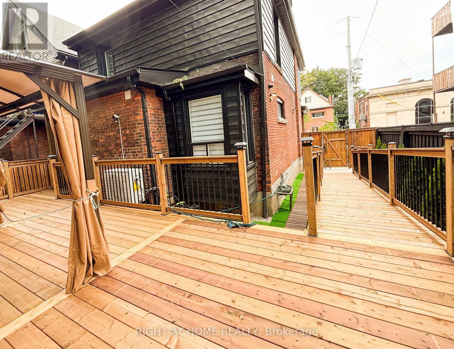 Upper - 11 Holton Avenue N, Hamilton, Ontario  L8L 6H3 - Photo 44 - X13631978