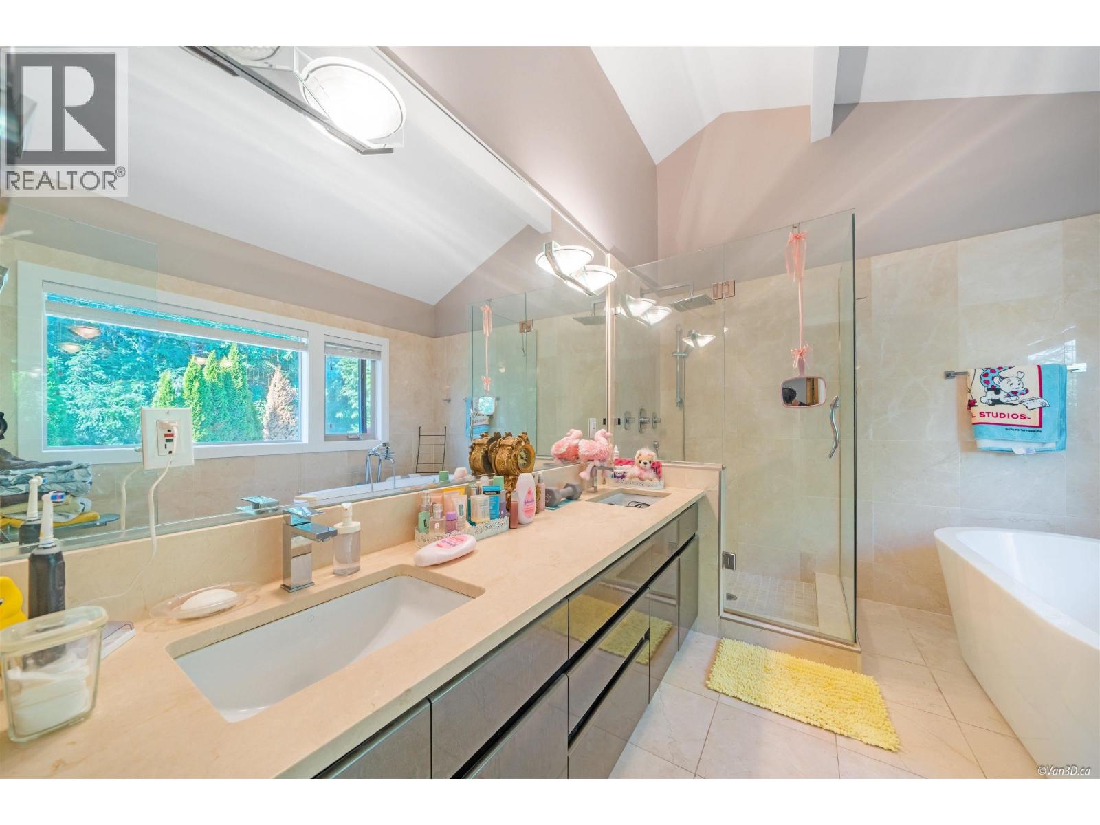 1448 Sandhurst Place, West Vancouver, British Columbia  V7S 2P3 - Photo 10 - R3135425