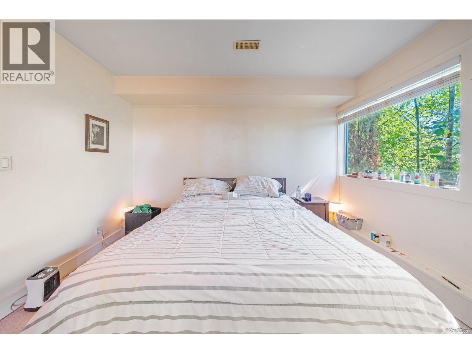 1448 Sandhurst Place, West Vancouver, British Columbia  V7S 2P3 - Photo 9 - R3135425