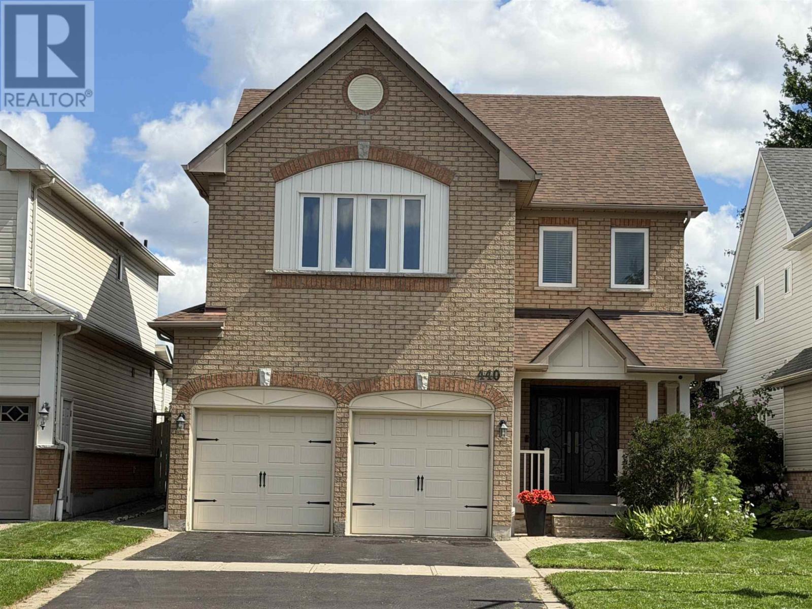 440 Whitby Shores Greenway, Whitby, Ontario
