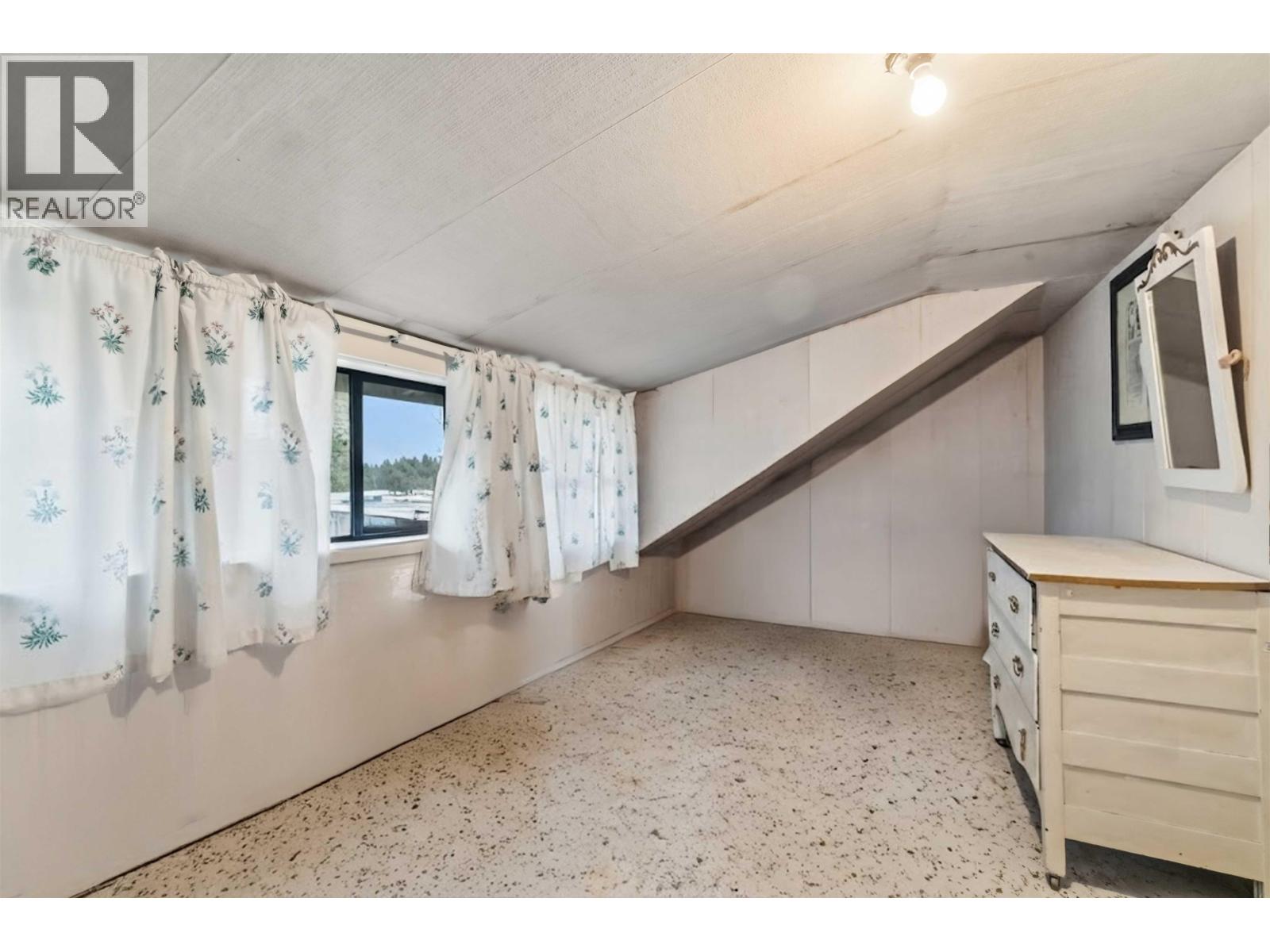 6151 Winch Street, Burnaby, British Columbia  V5B 2L4 - Photo 16 - R3160355