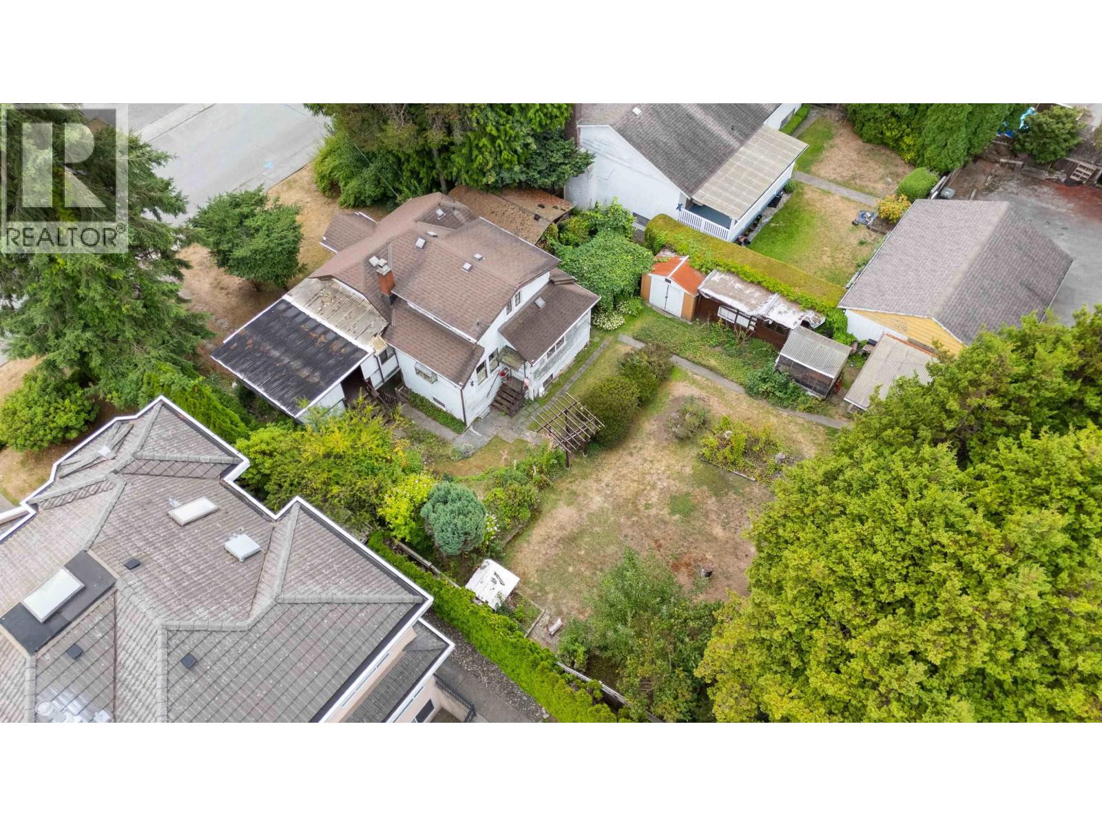 6151 Winch Street, Burnaby, British Columbia  V5B 2L4 - Photo 28 - R3160355