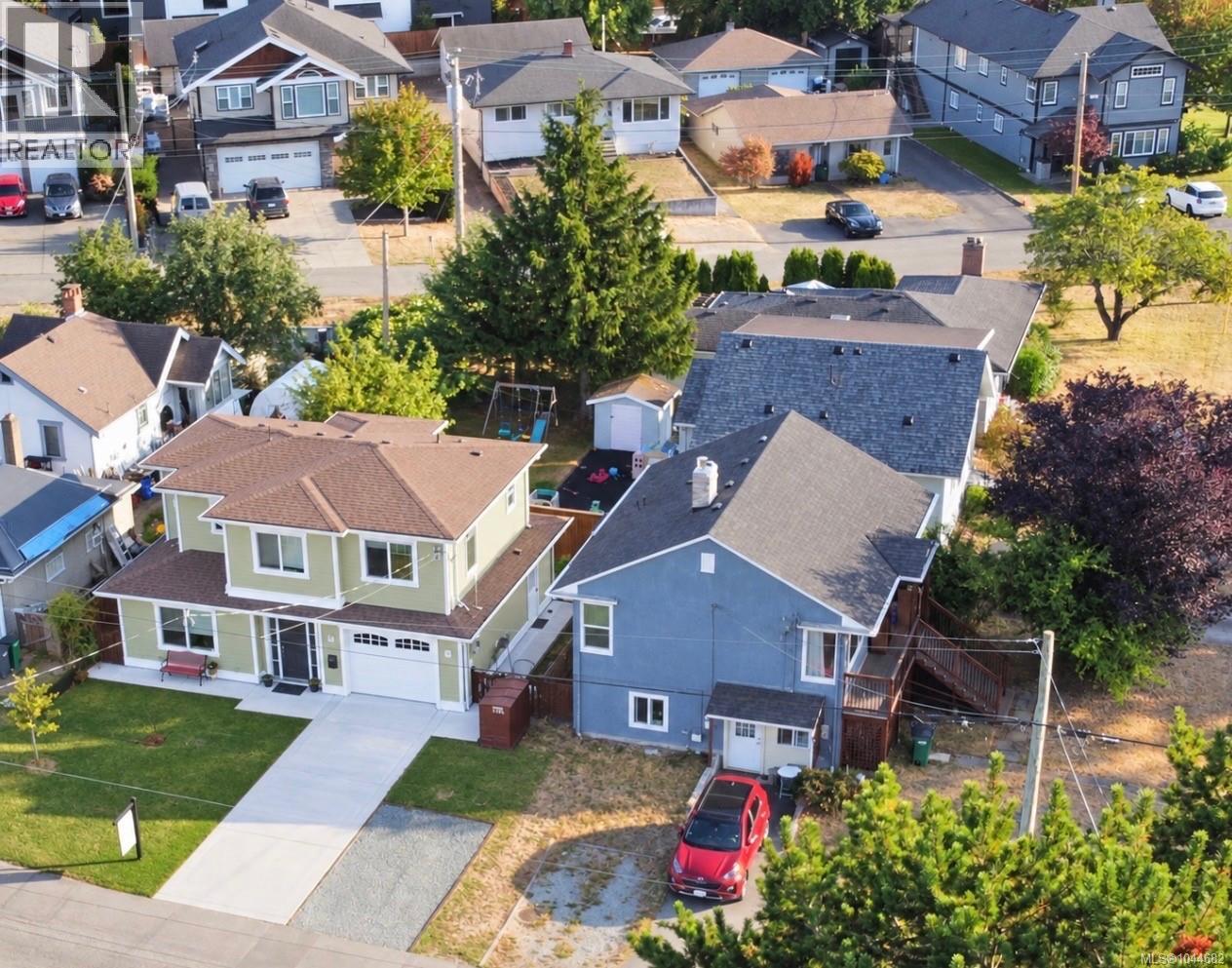 57 Sims Ave, Saanich, British Columbia  V8Z 1J9 - Photo 2 - 1044682