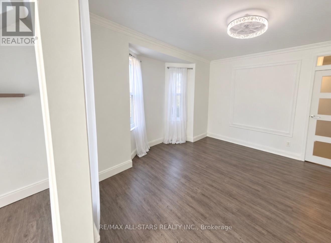 200 - 1918a Queen Street E, Toronto, Ontario  M4L 1H5 - Photo 10 - E13679966