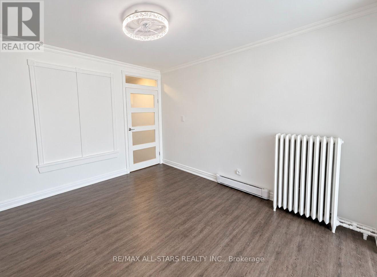 200 - 1918a Queen Street E, Toronto, Ontario  M4L 1H5 - Photo 5 - E13679966