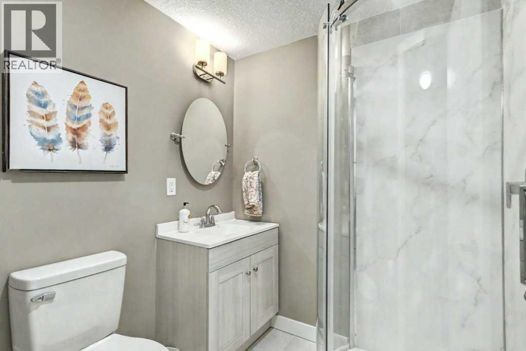 15 Sundown Way, Cochrane, Alberta  T4C 2M4 - Photo 32 - A2340574