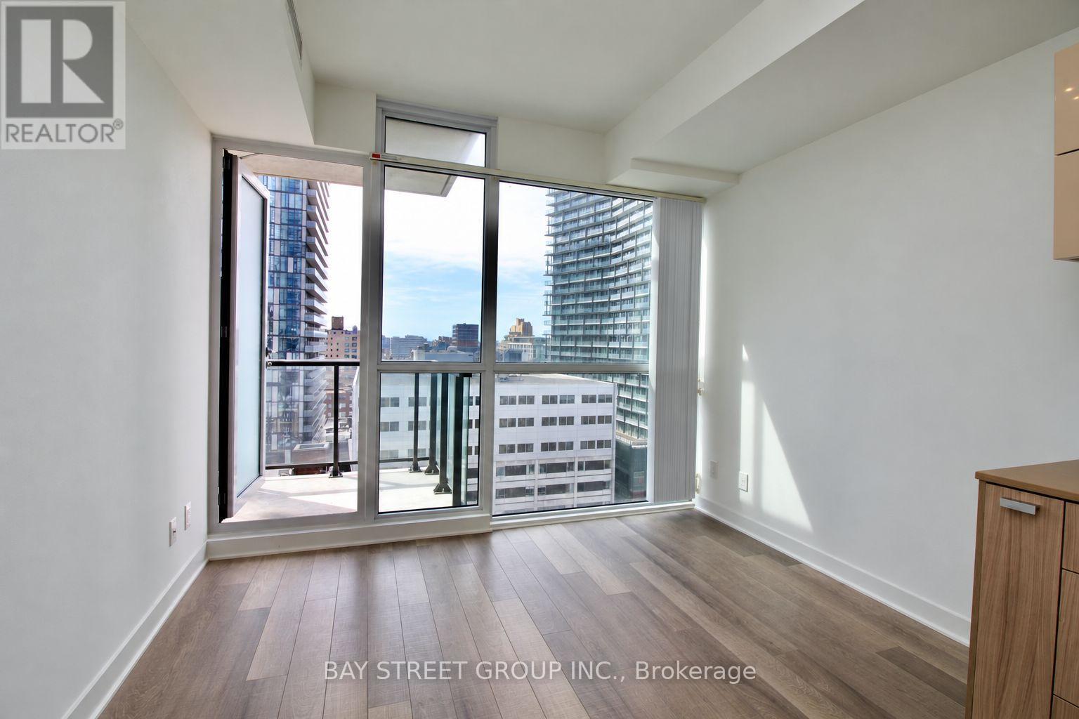 1303 - 290 Adelaide Street W, Toronto, Ontario  M5V 0P3 - Photo 7 - C13749450